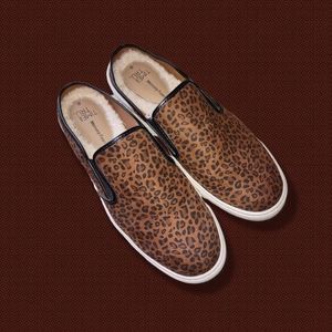 Time & Tru Memory Foam Slip On Leopard Print Mule Sz 8